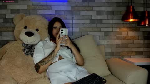 DixyPalmer online show from November 7, 8:44 pm