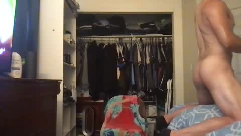 djaxle18 online show from October 28, 9:27 pm