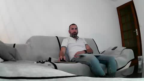 Snapshot of djo3322 chatting on December 6, 10:35 pm Djo online show from December 6, 10:35 pm