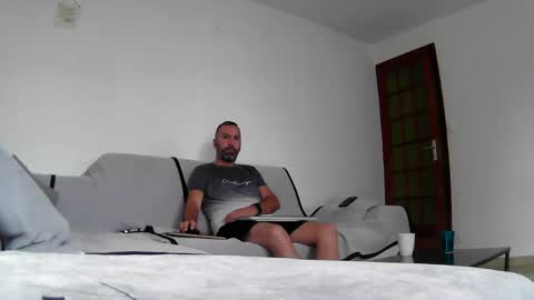 Snapshot of djo3322 chatting on December 2, 8:58 am Djo online show from December 2, 8:58 am