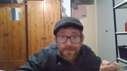 Studley86 online show from November 18, 10:24 pm