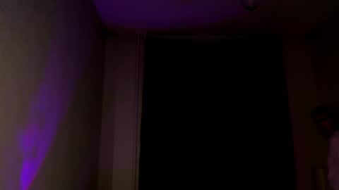 Robert online show from May 4, 7:42 pm