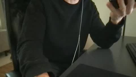 doctor_luv_69 online show from April 15, 7:55 am