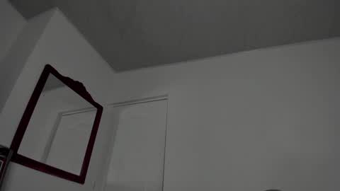 Ludika Santiago online show from December 10, 12:06 am