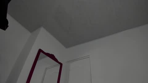 Ludika Santiago online show from December 8, 12:57 am