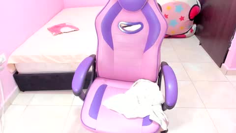 Snapshot of doll___squirt chatting on September 26, 3:31 pm doll___squirt online show from September 26, 3:31 pm