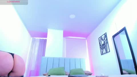 Lizz  - Hey hey u are welcome Tip dream 111 online show from April 2, 2:02 pm