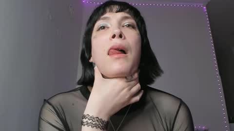 Kira online show from February 26, 5:10 pm