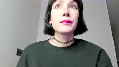 Kira online show from January 31, 2:17 pm