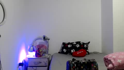 Catherine XXX online show from July 11, 7:28 pm
