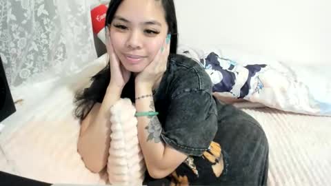 DOLLLFACE online show from February 11, 7:34 am