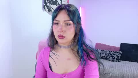 Isabela   Independet model 3 online show from April 14, 1:20 am