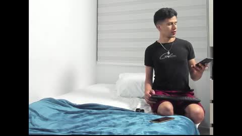 Snapshot of dom2travelers_sm chatting on January 16, 3:02 am Diego Castell online show from January 16, 3:02 am