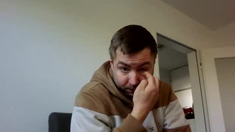 Snapshot of dombio_12 chatting on February 16, 11:38 am dombio_12 online show from February 16, 11:38 am