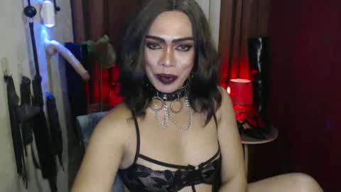 diana online show from April 18, 7:58 pm