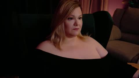 SADE online show from December 22, 10:38 pm