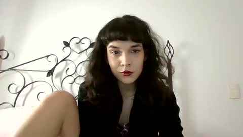 Snapshot of dominatrixkimmy chatting on October 1, 7:02 pm dominatrixkimmy online show from October 1, 7:02 pm