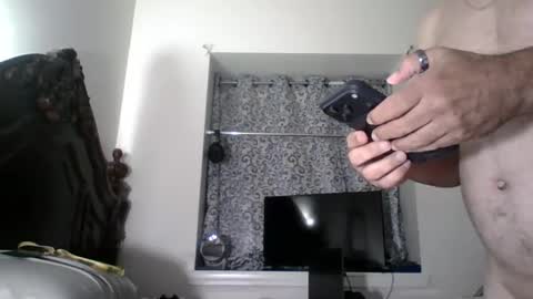 luis online show from March 6, 12:09 am