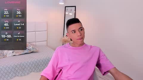 Dominic online show from March 2, 7:20 pm