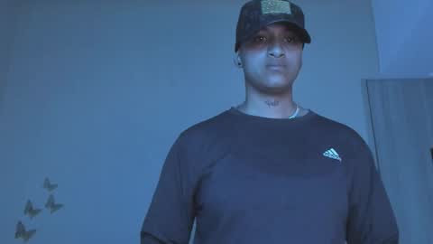 Snapshot of dominick_joness chatting on October 6, 4:08 am Dominick  online show from October 6, 4:08 am