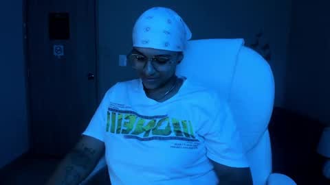 Snapshot of dominick_joness chatting on October 4, 11:57 pm Dominick  online show from October 4, 11:57 pm