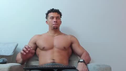 Snapshot of dominick_star chatting on February 14, 5:09 am Dominick Star online show from February 14, 5:09 am