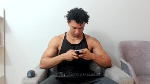 Snapshot of dominick_star chatting on January 28, 3:25 am Dominick Star online show from January 28, 3:25 am