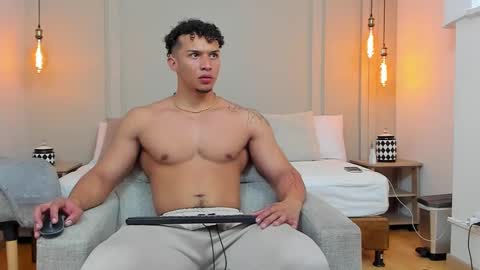 Snapshot of dominick_star chatting on February 27, 3:08 am Dominick Star online show from February 27, 3:08 am