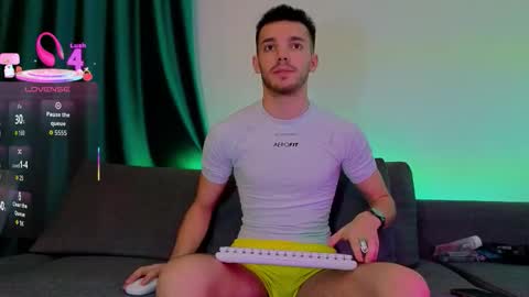 dominicvalente online show from January 18, 2:20 am