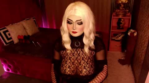      online show from December 14, 6:35 am