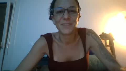 donna_cira online show from June 12, 1:37 am