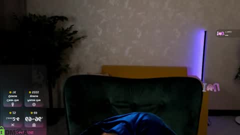 Aura online show from December 19, 2:18 am