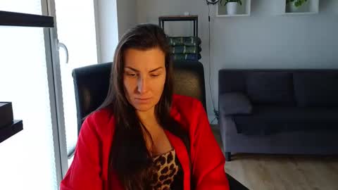 DonnaLive online show from October 6, 7:15 am