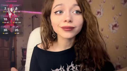 Nicole online show from February 1, 5:05 pm