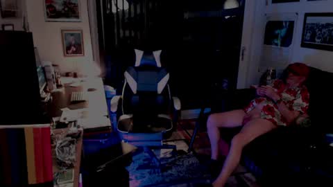 dopeleaf2 online show from July 19, 11:18 pm