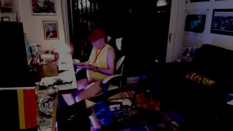 dopeleaf2 online show from July 18, 11:07 pm