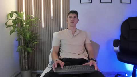 dorian_mystery online show from February 3, 4:43 am