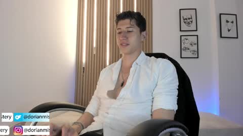 dorian_mystery online show from June 3, 1:30 am