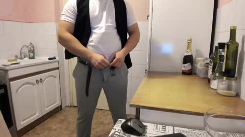 menu  below online show from December 4, 8:19 pm