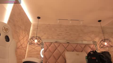 Snapshot of dorothy_vegga chatting on March 12, 9:44 am DOROTHY online show from March 12, 9:44 am