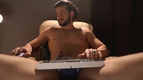 Keen online show from February 24, 1:19 am