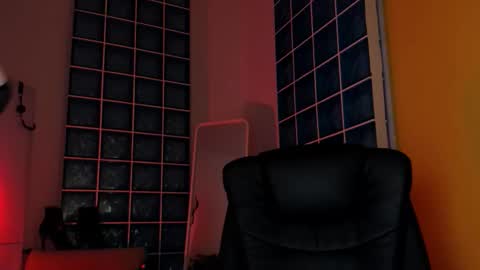 Eva ana Liza online show from October 10, 3:07 pm