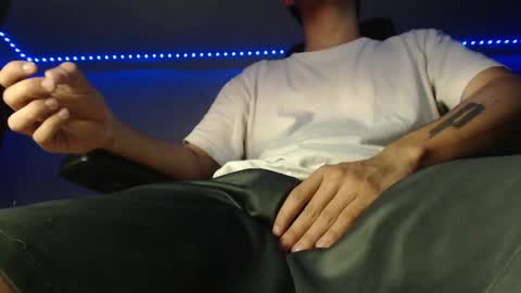 douglas_drake online show from April 1, 4:24 am