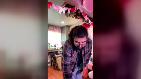 Dpenguino online show from February 25, 5:38 pm