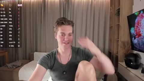 Mervin  online show from April 17, 6:43 pm