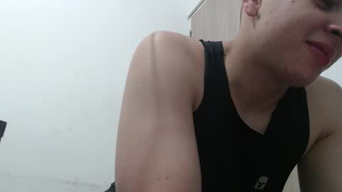 draco_boy2000 online show from March 3, 10:50 pm