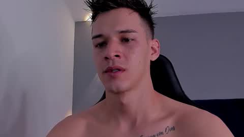 drake_carter1 online show from October 15, 12:25 am