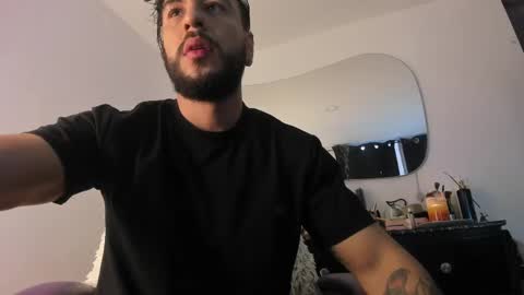 Snapshot of drake_jackson11 chatting on March 4, 11:40 am drake jackson11 online show from March 4, 11:40 am