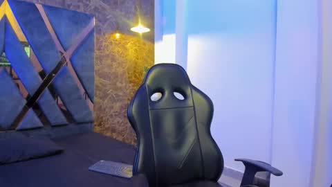 Draven online show from March 22, 3:16 pm