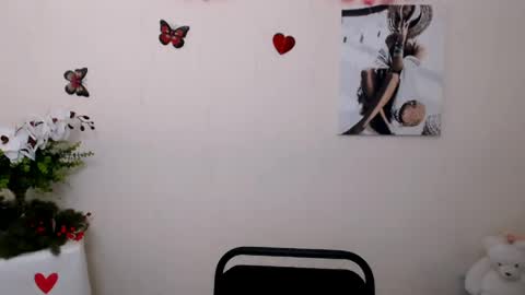 Mari online show from May 4, 5:36 am